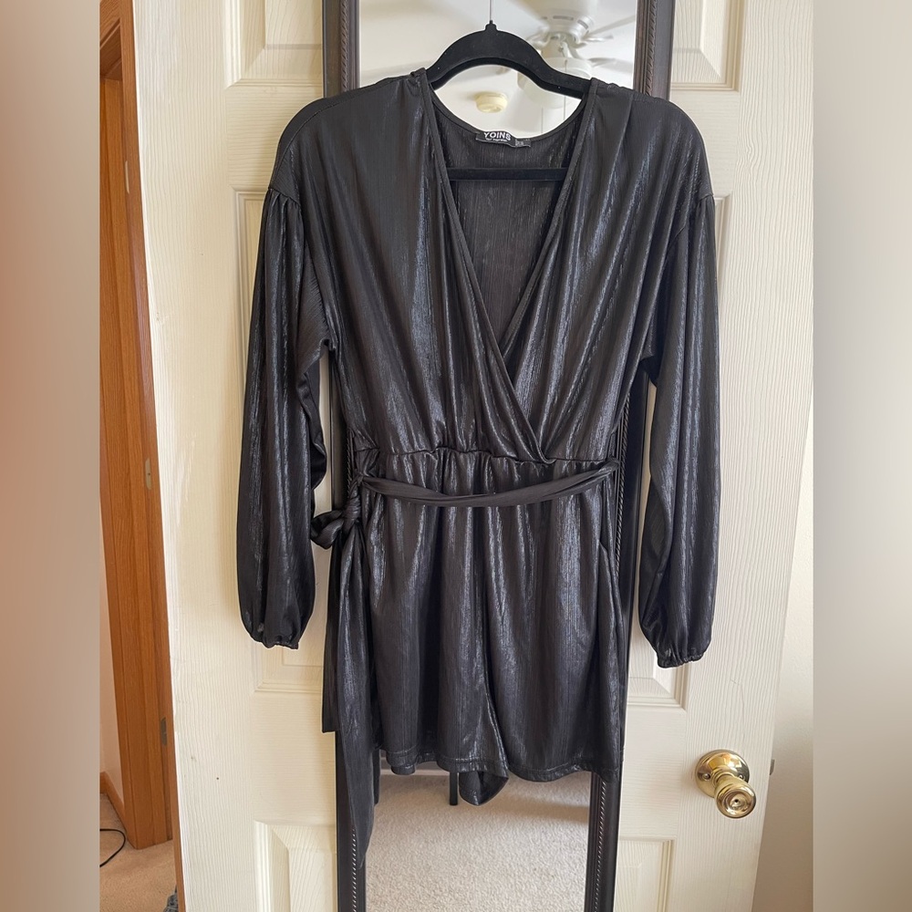 YOINS Shimmering Black Romper